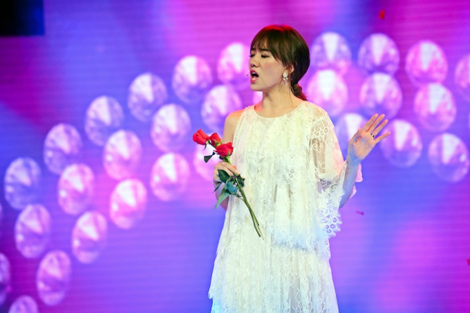 Minh Hằng lần đầu tiết lộ những