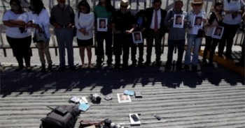 Sau khi phóng viên bị bắn chết, một tờ báo Mexico đình bản