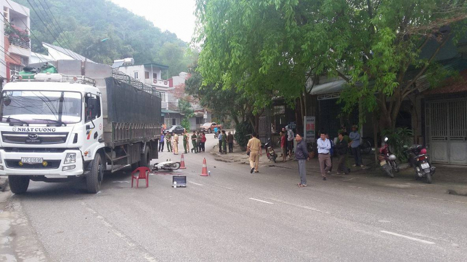 Hiện trường vụ tai nạn. (ảnh: L&acirc;m L&ecirc;)