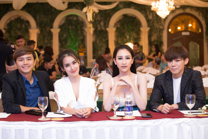 &Aacute; hậu H&agrave; Thu xuất hiện li&ecirc;n tục với h&igrave;nh ảnh sexy, chuẩn bị