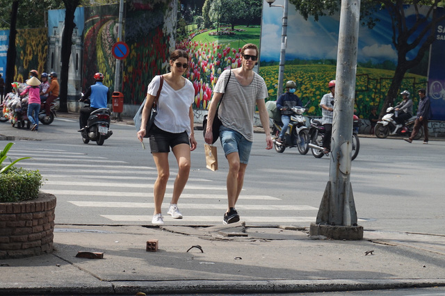 Theo phản &aacute;nh của người d&acirc;n th&igrave; đ&atilde; c&oacute; rất nhiều trường hợp du kh&aacute;ch nước ngo&agrave;i bị t&eacute; ng&atilde; do vướng c&aacute;c m&oacute;c sắt n&agrave;y