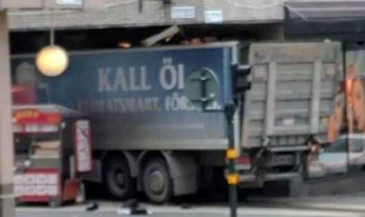 Tấn c&ocirc;ng khủng bố tại Thụy Điển: &Aacute;p lực an ninh đ&egrave; nặng ch&acirc;u &Acirc;u