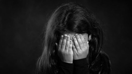 Nhi&ecirc;̀u nước đề xuất phạt nặng tội x&acirc;m hại trẻ em.