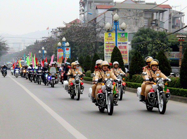 Thủ tướng Ch&iacute;nh phủ vừa c&oacute; C&ocirc;ng điện về việc phục vụ nhu cầu đi lại của nh&acirc;n d&acirc;n v&agrave; bảo đảm trật tự, an to&agrave;n giao th&ocirc;ng trong dịp nghỉ Lễ 30/4 v&agrave; 1/5/2017. (Ảnh: Minh họa)