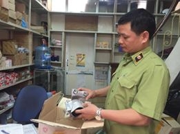 Hà Nội: Phát hiện số lượng lớn phụ tùng ô tô Honda giả