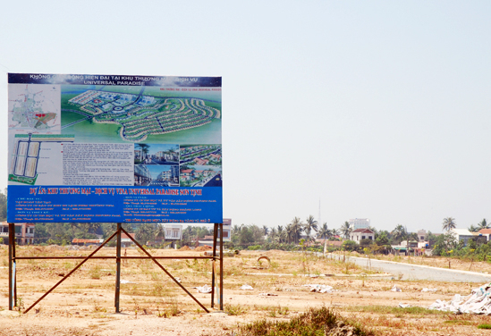 Khu Thương mại Dịch vụ Vina Universal Paradise Sơn Tịnh đứng y&ecirc;n nhiều năm nay.