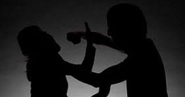 Quảng Ngãi: Bị cằn nhằn chuyện ăn nhậu, chồng dùng dao đâm vợ suýt chết