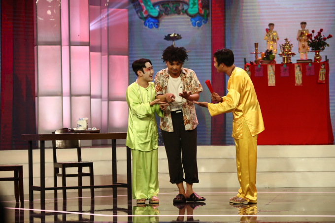 L&yacute; H&ugrave;ng, Việt Trinh n&iacute;n thở với tiết mục ảo thuật nguy hiểm của V&otilde; Minh L&acirc;m - Bảo L&acirc;m