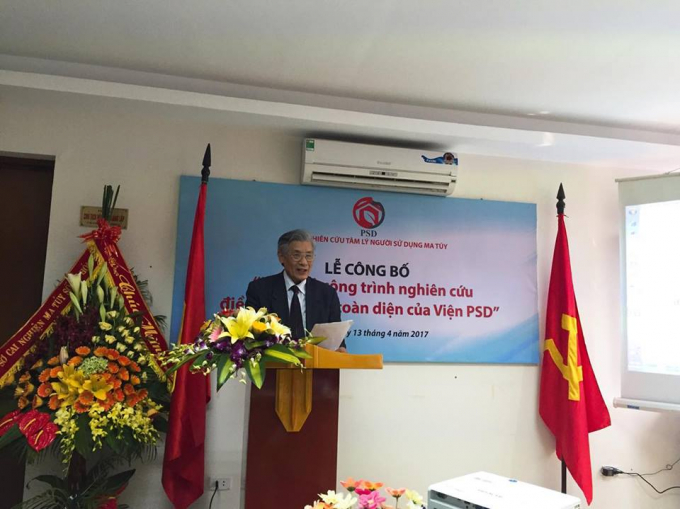 PGS.TS.Mạc Văn Trang ph&aacute;t biểu khai mạc chương tr&igrave;nh.