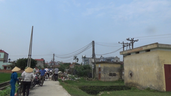 Trạm bơm nước v&agrave; trạm biến &aacute;p của th&ocirc;n Đ&ocirc;ng Hương.