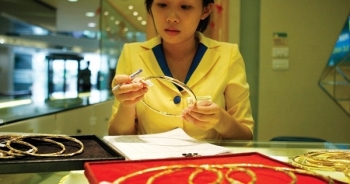 Giá vàng hôm nay 15/4: Vàng SJC tăng 300 nghìn đồng/lượng