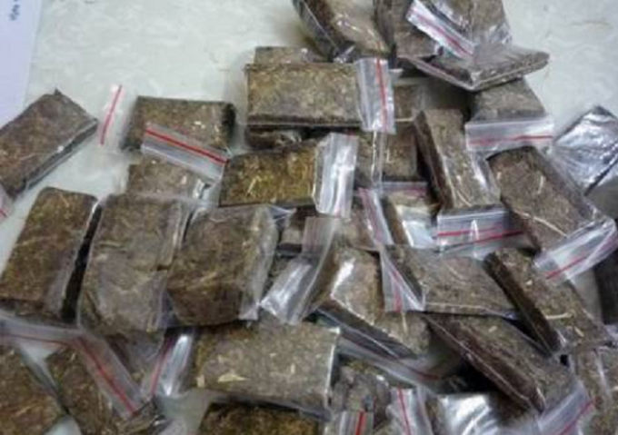 Nghi &aacute;n c&aacute;n bộ Cảnh s&aacute;t PCCC đang được cơ quan chức năng C&ocirc;ng an huyện Ti&ecirc;n L&atilde;ng tiến h&agrave;nh điều tra, l&agrave;m r&otilde;.