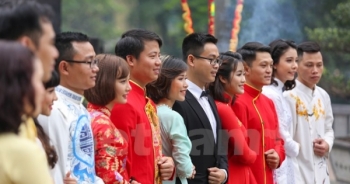 Xúc động đám cưới tập thể của 40 cặp đôi già và trẻ ở Thủ đô