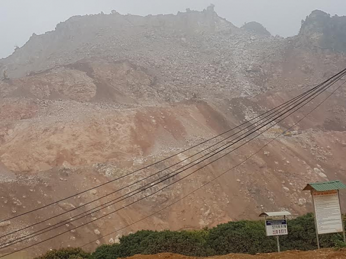 Cty TNHH Long Sơn bất chấp việc đ&atilde; bị ch&iacute;nh quyền thị x&atilde; Bỉm Sơn lập bi&ecirc;n bản trong việc khai th&aacute;c kho&aacute;ng sản.