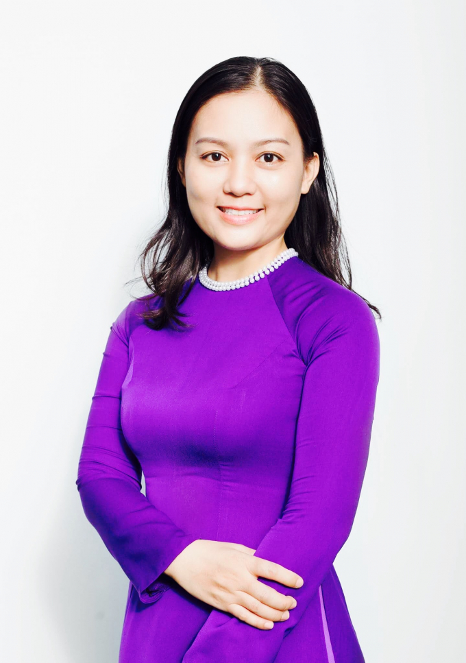 C&ocirc; hiệu trưởng Phan Thị Hương Giang.