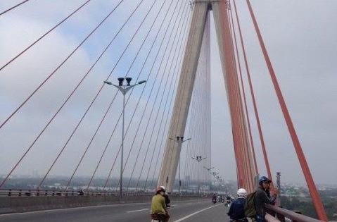 Nhảy cầu Cần Thơ tự tử sau khi cãi nhau với vợ