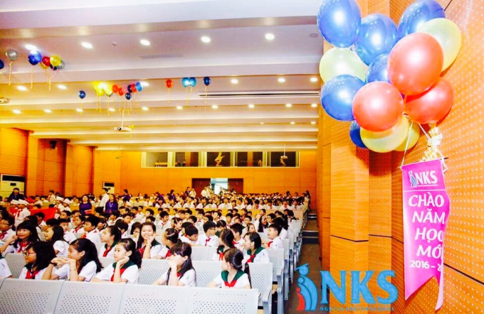 Giờ học, vui chơi v&agrave; đội ngủ gi&aacute;o vi&ecirc;n nh&agrave; trường.