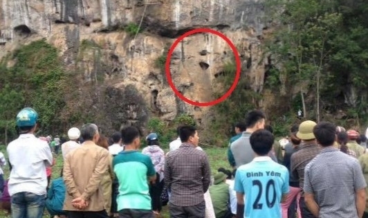 Hòa Bình: Nghi phạm hiếp, giết nữ giáo viên tương lai đã tự sát bằng súng