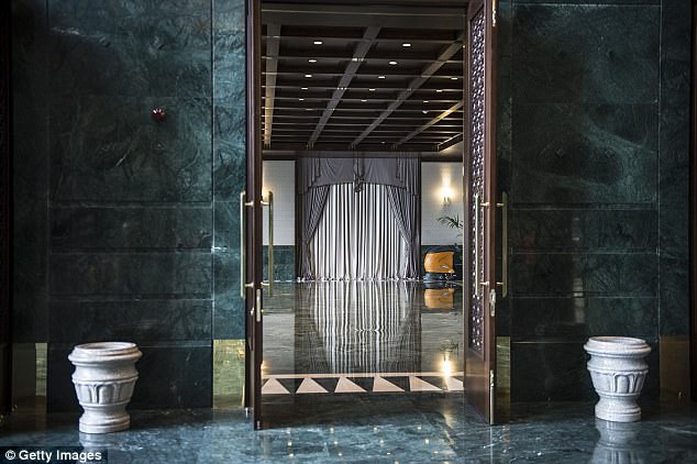 Dinh thự c&oacute; rất nhiều spa, hồ bơi, ph&ograve;ng tắm v&agrave; ph&ograve;ng x&ocirc;ng hơi kiểu Thổ Nhĩ Kỳ. Ảnh:&nbsp;Getty.