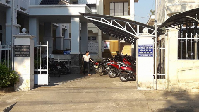 &nbsp;Trụ sở Chi nh&aacute;nh Văn ph&ograve;ng đăng k&yacute; đất đai th&agrave;nh phố Kon Tum nơi xảy ra sự việc.