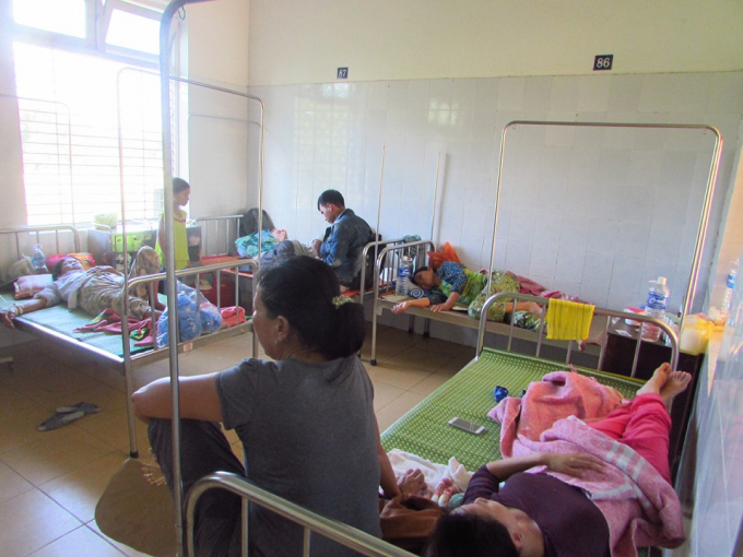 Hiện tại vẫn c&ograve;n 27 bệnh nh&acirc;n điều trị tại Trung t&acirc;m y tế Hương Thủy.