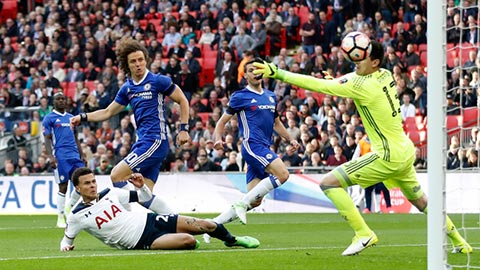 Alli gi&uacute;p Tottenham một lần nữa san bằng tỷ số