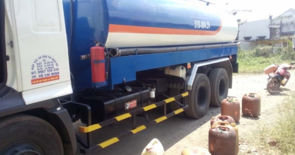 Hút xăng trộm bao nhiều bơm trả lại dầu bấy nhiêu