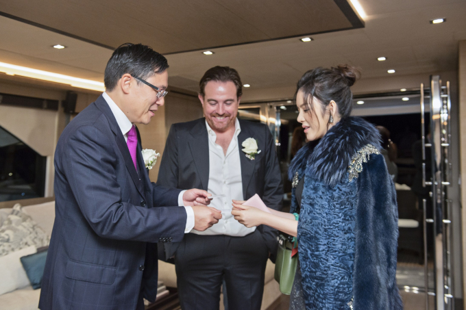 Trầm trồ với chiếc du thuyền hạng sạng h&agrave;ng đầu thế giới của L&yacute; Nh&atilde; Kỳ