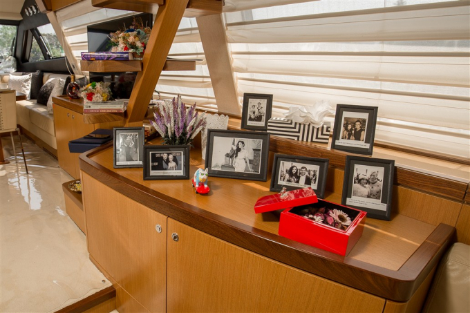 Trầm trồ với chiếc du thuyền hạng sạng h&agrave;ng đầu thế giới của L&yacute; Nh&atilde; Kỳ