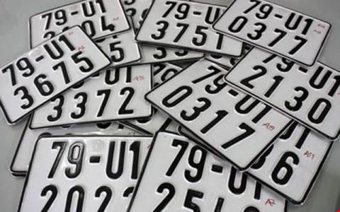 Đề nghị xem lại quy trình cấp biển số xe