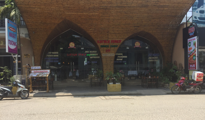 &ldquo;Gi&agrave;nh lại&rdquo; vỉa h&egrave; ở Huế: Nơi dẹp thẳng tay, nơi th&igrave; tr&aacute;nh n&eacute;?