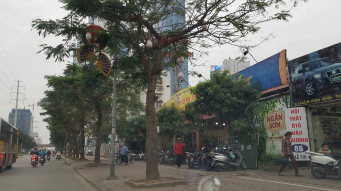 Nh&agrave; h&agrave;ng Ng&acirc;n Sơn ngang nhi&ecirc;n x&acirc;y dựng tr&ecirc;n đất n&ocirc;ng nghiệp tại phường Mễ Tr&igrave;.