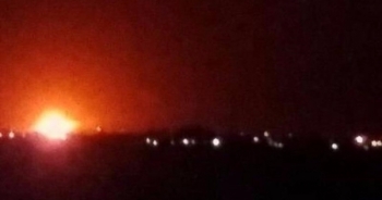 Nổ lớn ở kho vũ khí gần sân bay thủ đô Syria