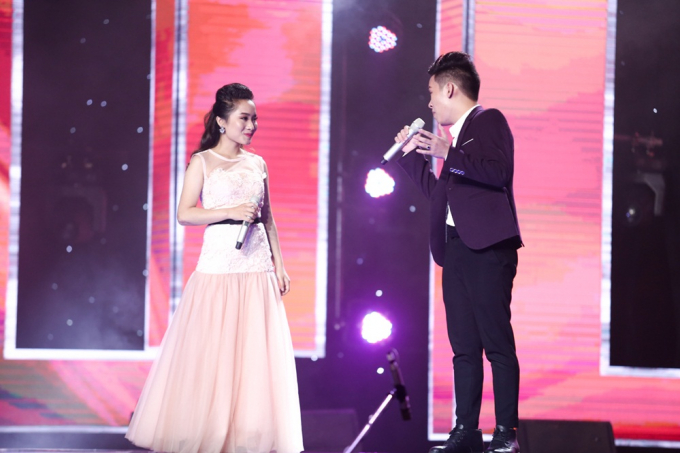 Thần tượng Bolero 2017 tập 8: Cặp đ&ocirc;i Phương Li&ecirc;n - Đ&igrave;nh To&agrave;n được Lệ Quy&ecirc;n, Mr.Đ&agrave;m khen nức nở