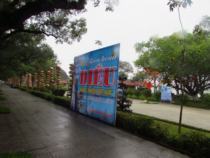 Festival nghề truyền thống Huế 2017 hứa hẹn sẽ cho người d&acirc;n Cố đ&ocirc; Huế c&ugrave;ng c&aacute;c du kh&aacute;ch c&oacute; những trải nghiệm thật ấn tượng.