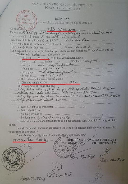 Bi&ecirc;n bản giao nhận kho&aacute;n đất l&acirc;m nghiệp ngo&agrave;i thực địa cho &ocirc;ng Nam Anh.