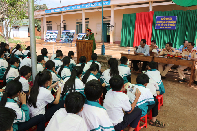 To&agrave;n cảnh buổi tuy&ecirc;n truyền ph&ograve;ng chống x&acirc;m hại t&igrave;nh dục trẻ em.