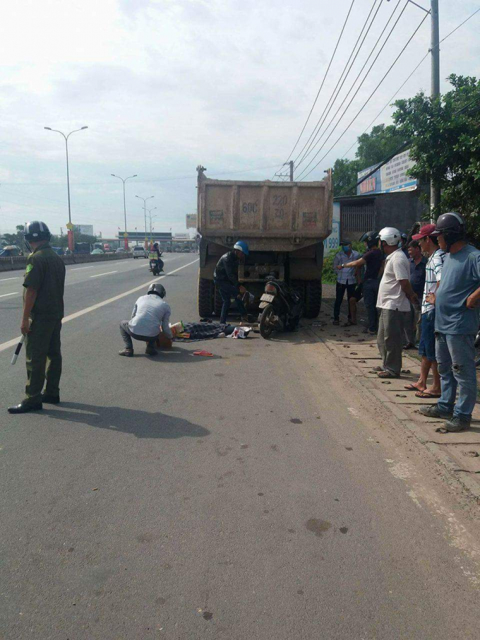 Hiện trường vụ tai nạn thương t&acirc;m. (Ảnh: Hữu Lợi)