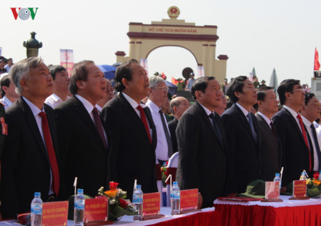 Lễ Thượng cờ bắt đầu.