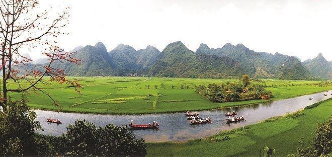 Đừng bỏ qu&ecirc;n ng&ocirc;i ch&ugrave;a linh thi&ecirc;ng nhất!