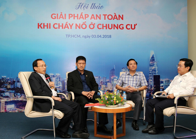 Hội thảo &ldquo;Giải ph&aacute;p an to&agrave;n khi ch&aacute;y nổ ở chung cư&rdquo; với sự tham gia của đại diện Sở X&acirc;y dựng TP HCM, c&aacute;c luật sư, c&aacute;c chủ đầu tư, nhiều cư d&acirc;n đang sống trong một số chung cư tr&ecirc;n địa b&agrave;n th&agrave;nh phố.
