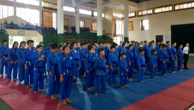 Hội khỏe Ph&ugrave; đổng tỉnh Thừa Thi&ecirc;n Huế - Bộ m&ocirc;n VOVINAM&nbsp;quy tụ h&agrave;ng chục vận động vi&ecirc;n bậc tiểu học v&agrave; Trung học cơ sở đến từ c&aacute;c Ph&ograve;ng Gi&aacute;o dục v&agrave; Đ&agrave;o tạo huyện v&agrave; TP Huế.