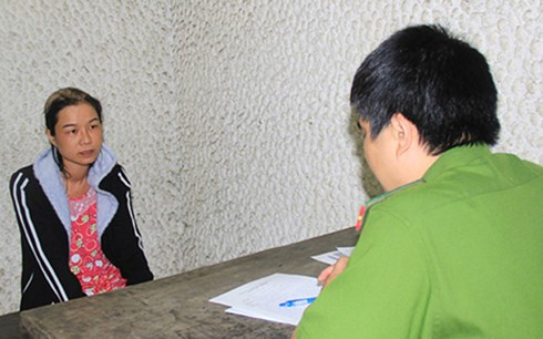 Đối tượng Nguyễn Thị Tr&agrave; Giang tại Cơ quan điều tra.