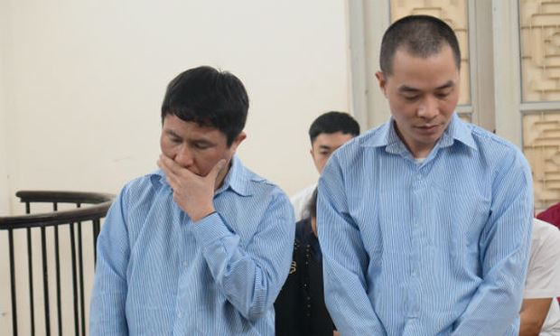 C&aacute;c bị c&aacute;o tại t&ograve;a.