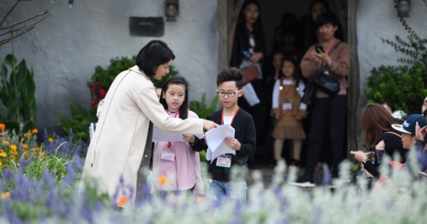 500 mẫu nhí luyện tập hăng say trước giờ G của Tuần lễ thời trang trẻ em Việt Nam 2018 tại Hà Nội