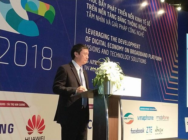 Thứ trưởng Bộ Th&ocirc;ng tin v&agrave; Truyền th&ocirc;ng, &ocirc;ng Phạm Hồng Hải ph&aacute;t biểu tại Hội thảo.