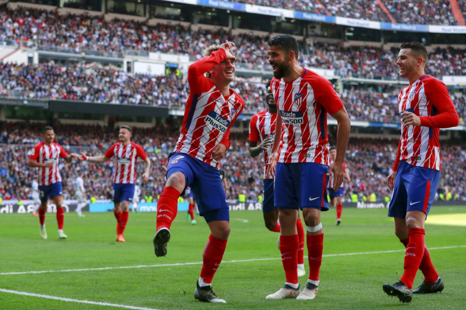 Antoine Griezmann đưa ra c&acirc;u trả lời với b&agrave;n gỡ h&ograve;a.