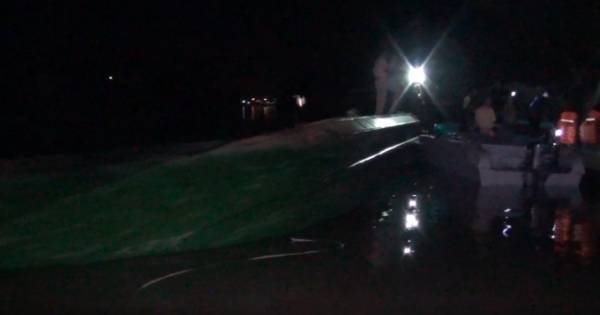 Kiên Giang: Lật sà lan chở gạch, 3 mẹ con tử vong