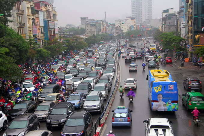 Trong khi đ&oacute; hướng ra trung t&acirc;m TP lại th&ocirc;ng tho&aacute;ng.