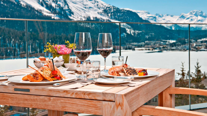 Một bữa ăn sang trọng tại Cartol